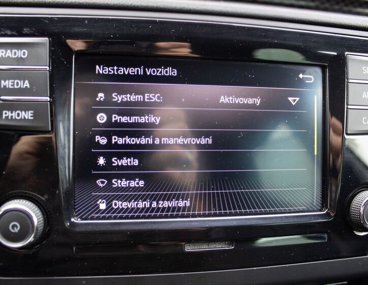 Škoda Rapid Sedan / Limuzína 999,0 81 kw