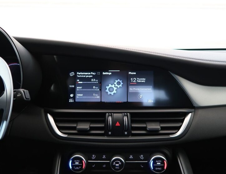 Alfa Romeo Giulia Sedan 2,0 l 206 kw