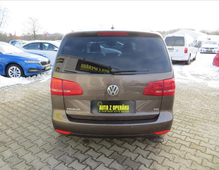Volkswagen Touran 6