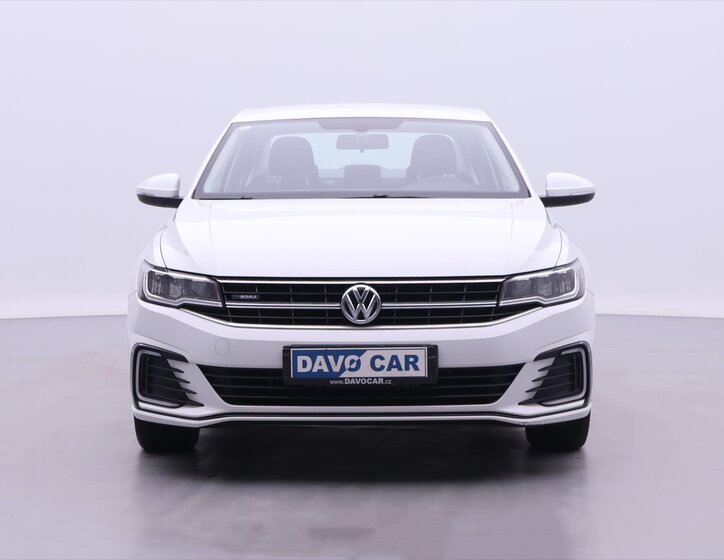 Volkswagen Bora Sedan / Limuzína 0,0 100 kw