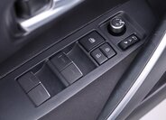 Toyota Corolla Sedan / Limuzína 1,5 l 92 kw