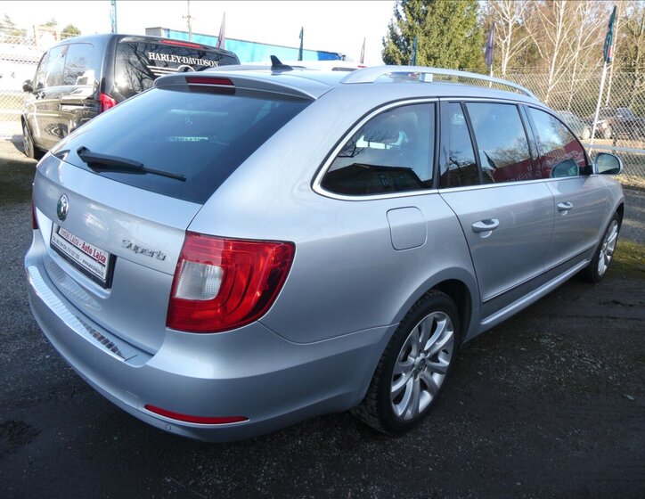 Škoda Superb Kombi 2,0 l 125 kw