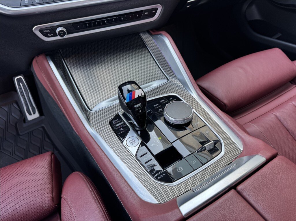 BMW X6 Sedan / Limuzína 3,0 l 210 kw