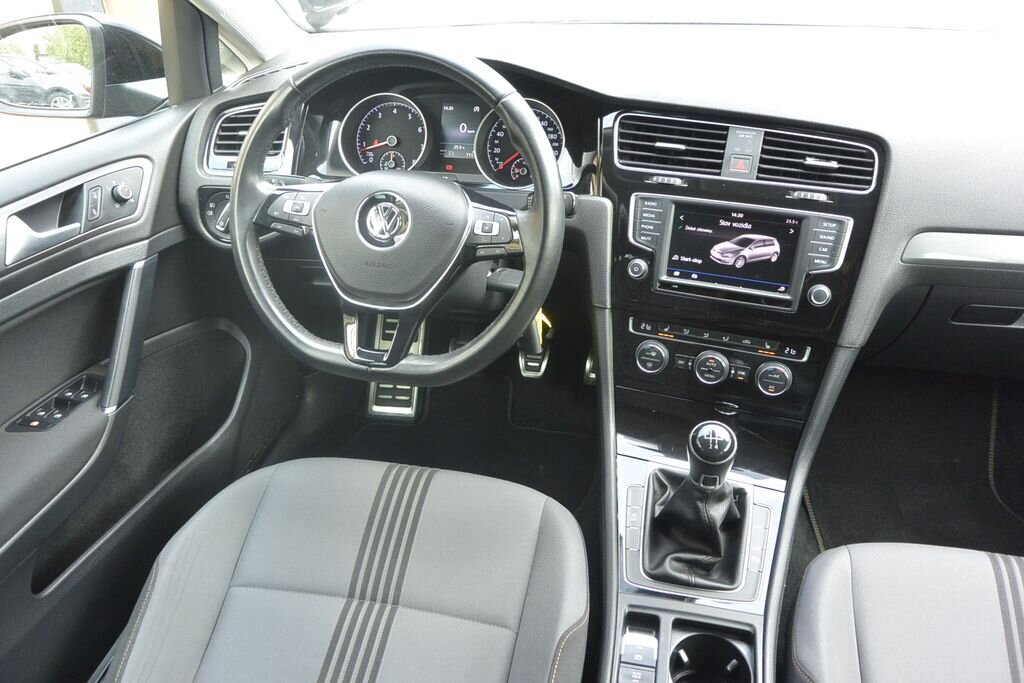 Volkswagen Golf Hatchback 1,2 l 63 kw
