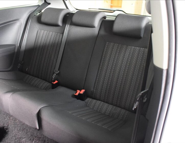 Volkswagen Polo Hatchback 999,0 44 kw