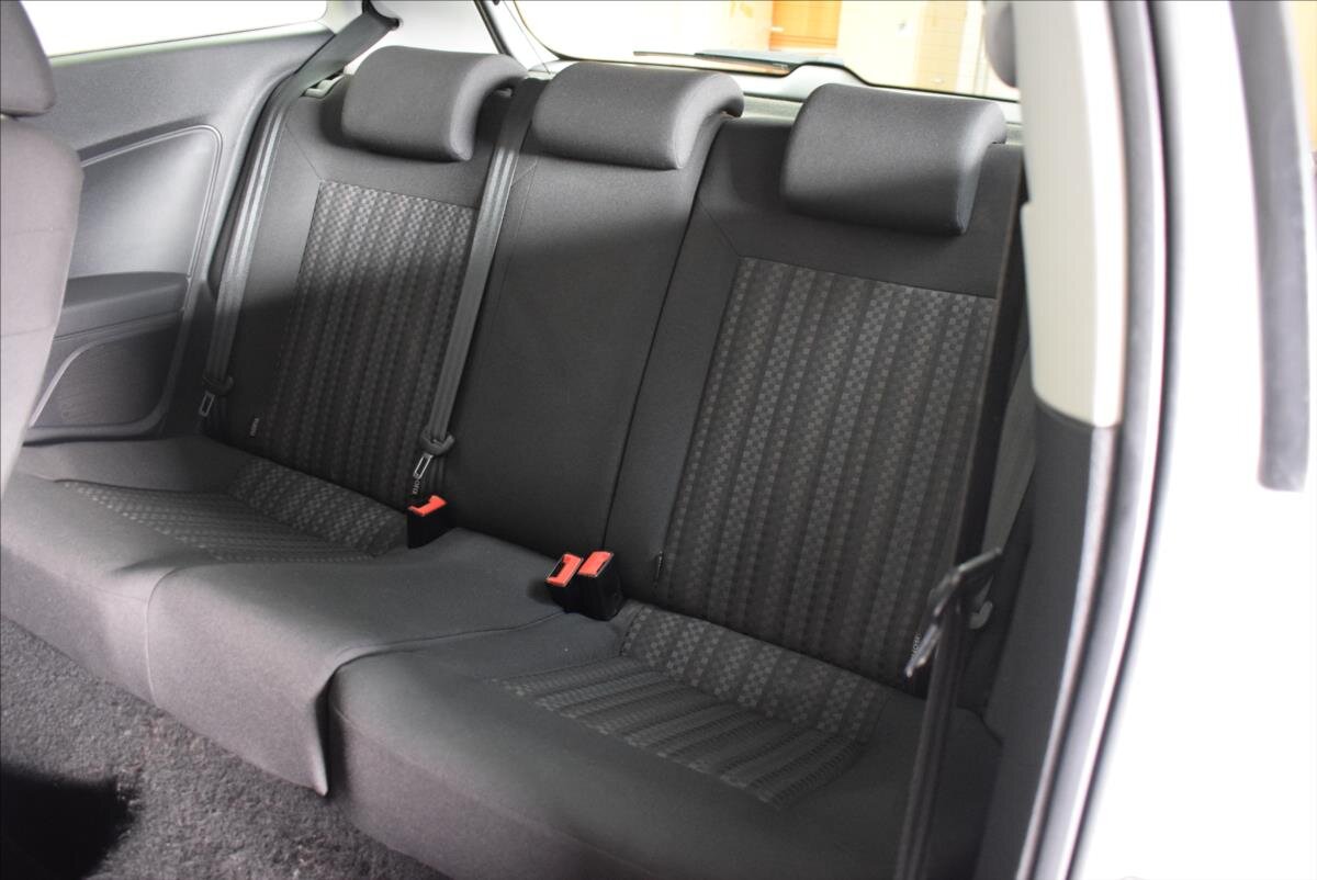 Volkswagen Polo Hatchback 999,0 44 kw