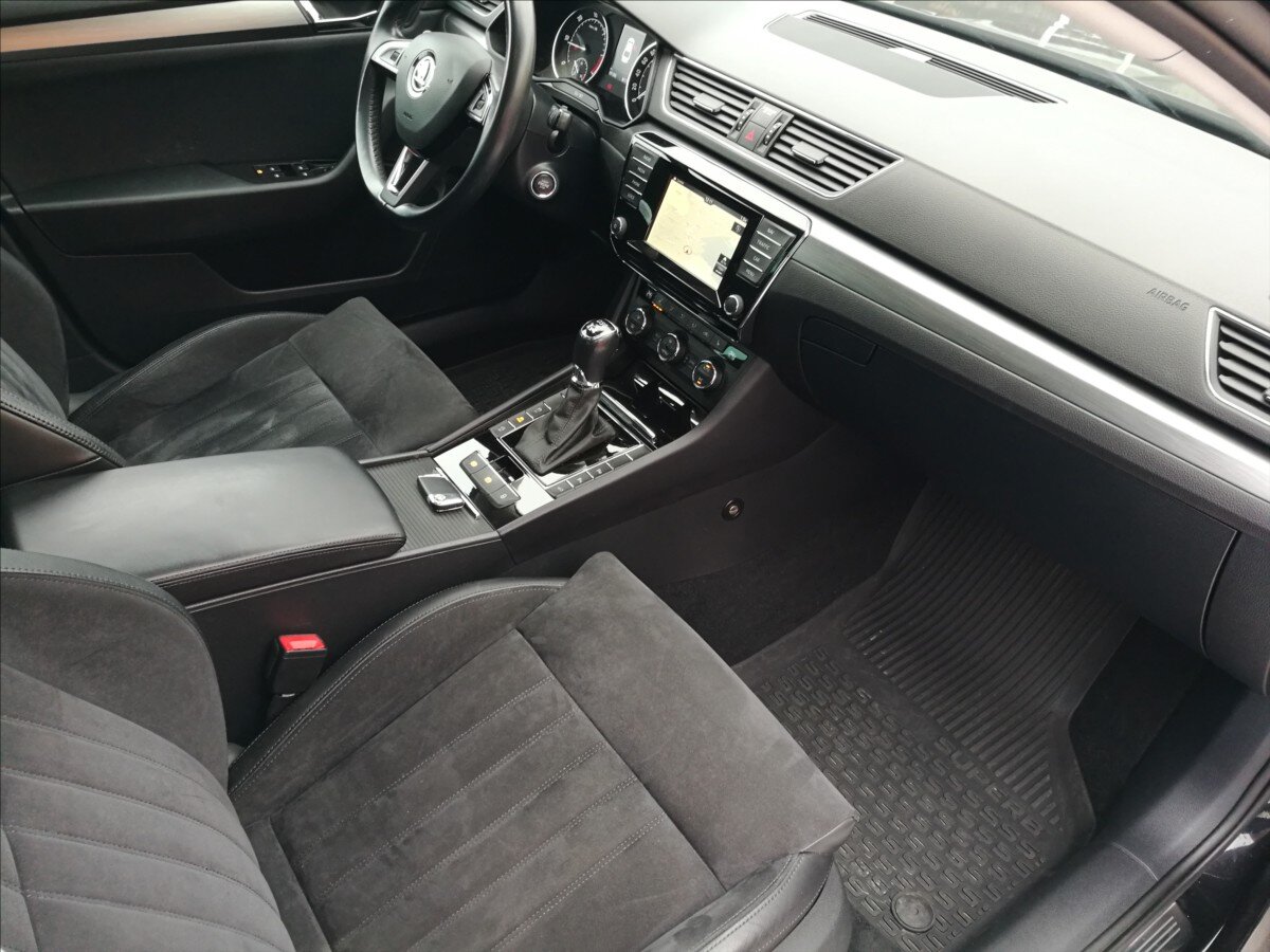Škoda Superb