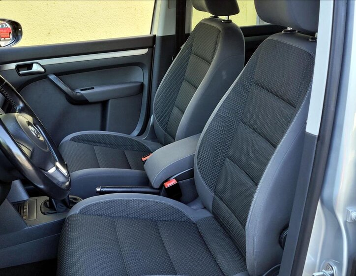 Volkswagen Touran 26