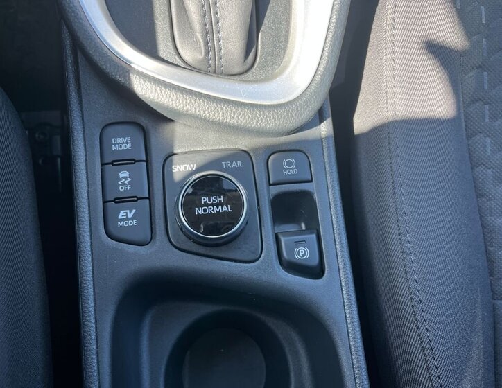 Toyota Yaris Cross SUV / Terénní 1,5 l 68 kw