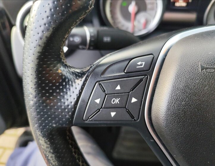 Mercedes-Benz CLA 16