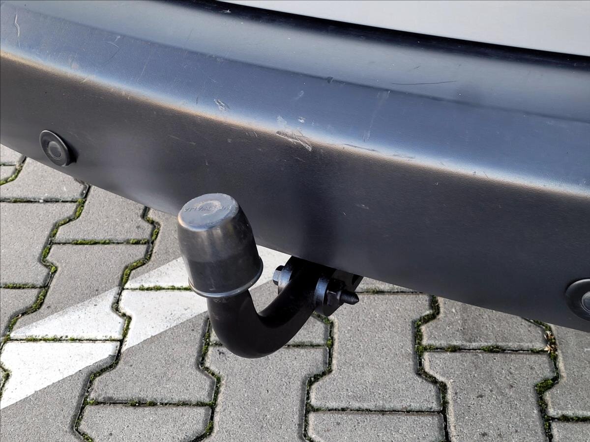 Volkswagen Caddy Skříň 1,6 l 75 kw