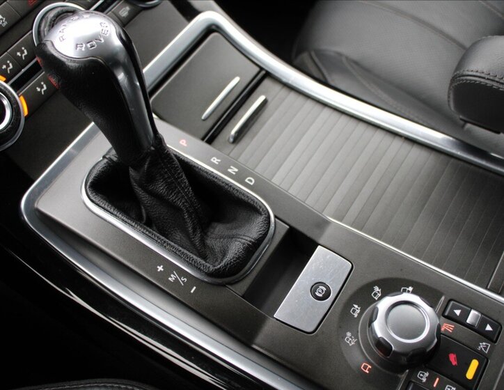 Land Rover Range Rover Sport SUV 3,0 l 180 kw