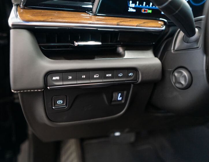 Cadillac Escalade 23