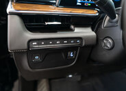 Cadillac Escalade 23