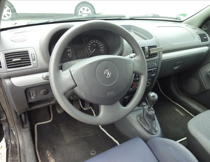 Renault Clio 26