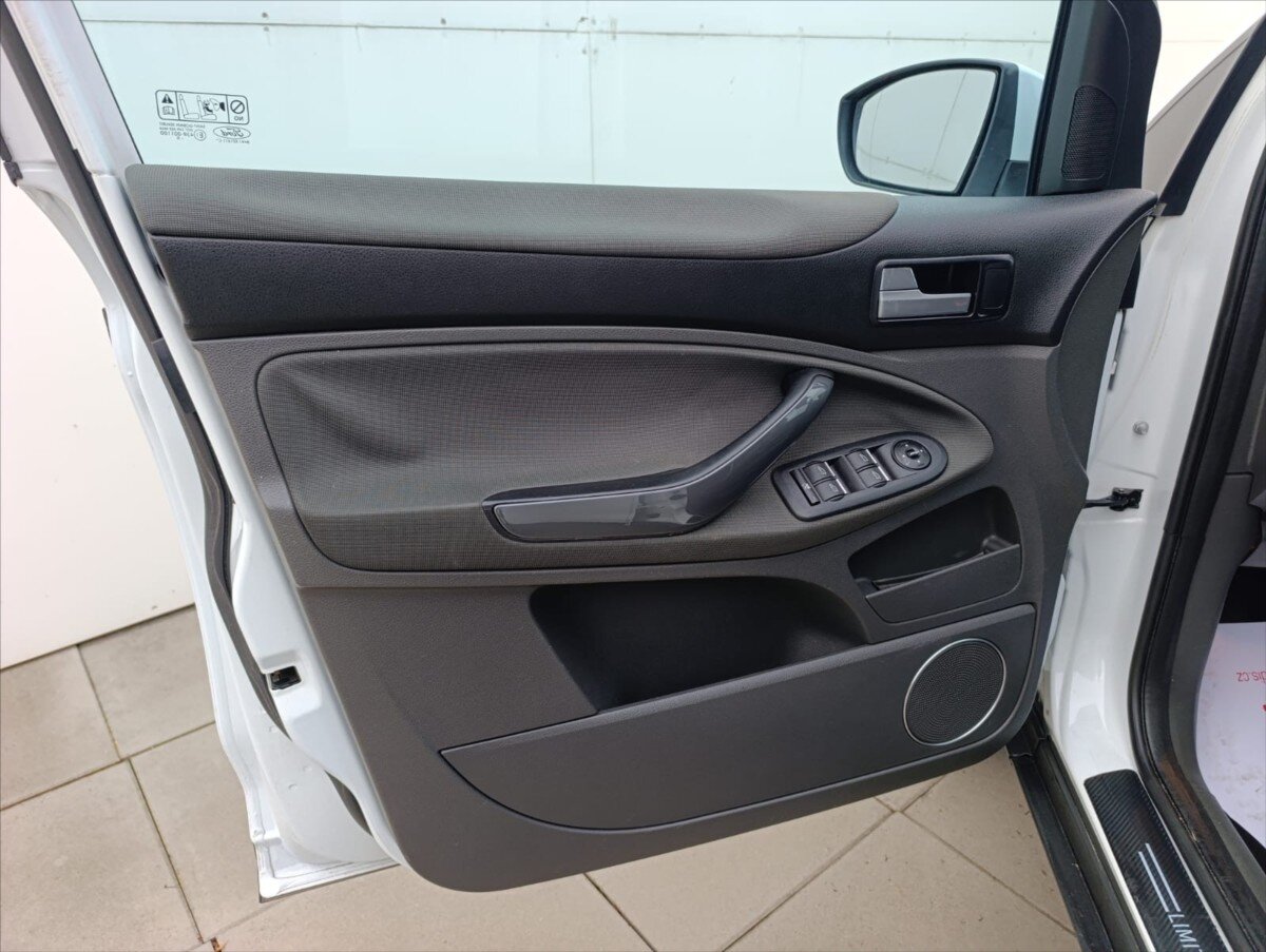 Ford Kuga SUV 2,0 l 120 kw