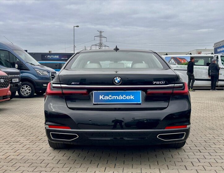 BMW Řada 7 Ostatní 4,4 l 390 kw