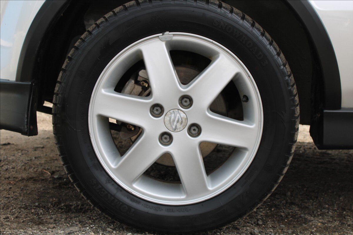 Suzuki Ignis Hatchback 1,5 l 73 kw