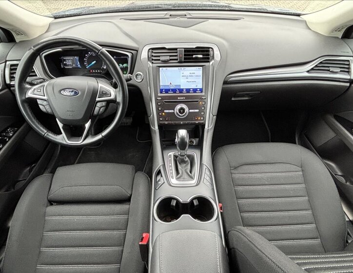 Ford Mondeo 18