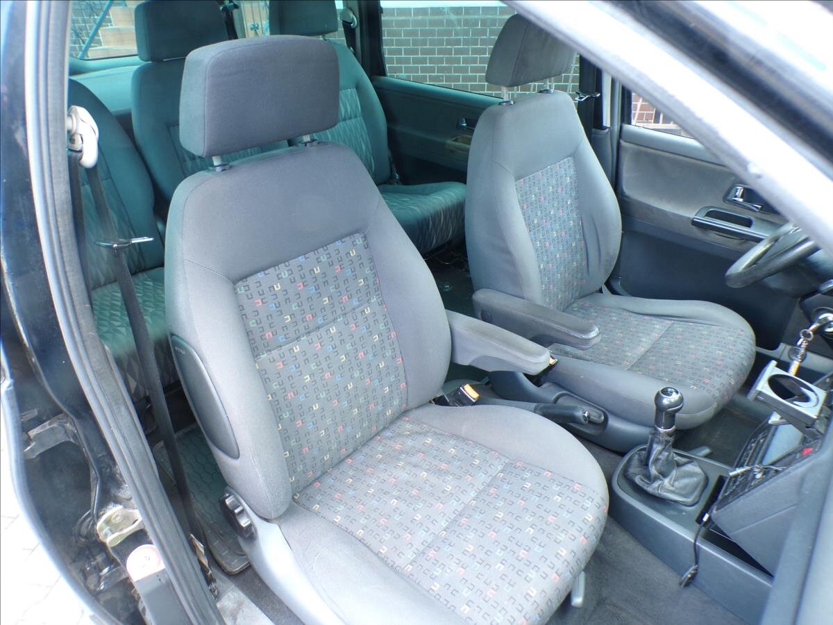 Volkswagen Sharan Kombi 1,9 l 85 kw