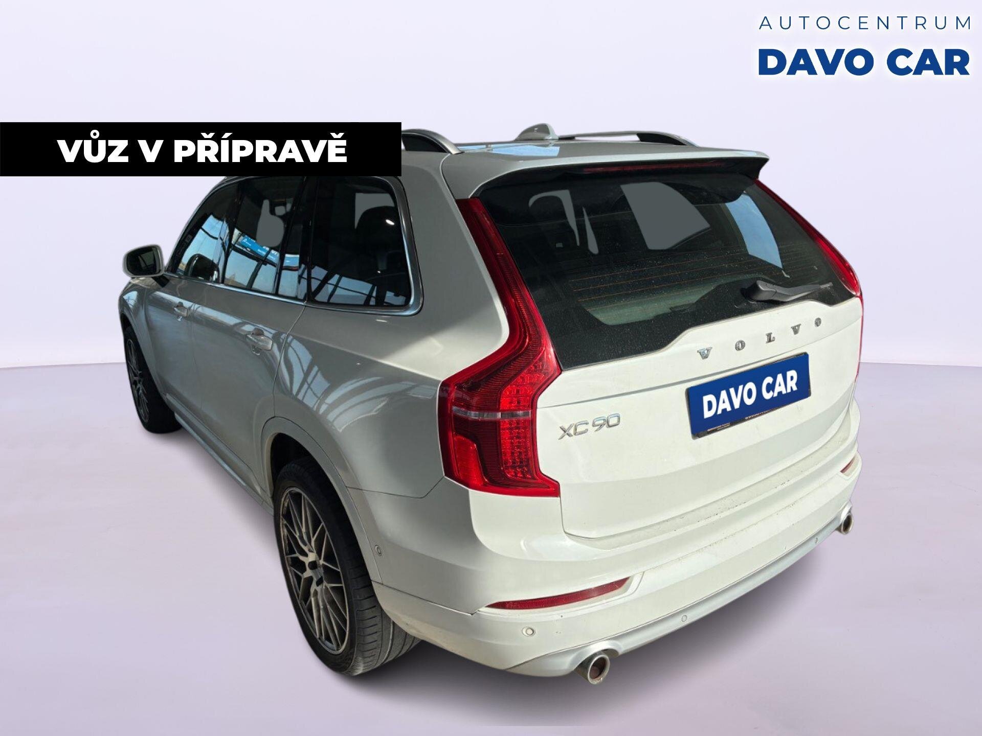 Volvo XC90 SUV / Terénní 2,0 l 140 kw