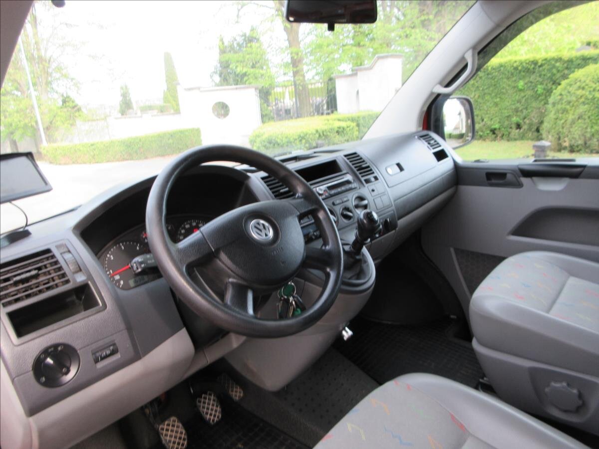 Volkswagen Transporter Ostatní 2,5 l 96 kw