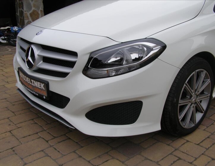 Mercedes-Benz Třídy B 9