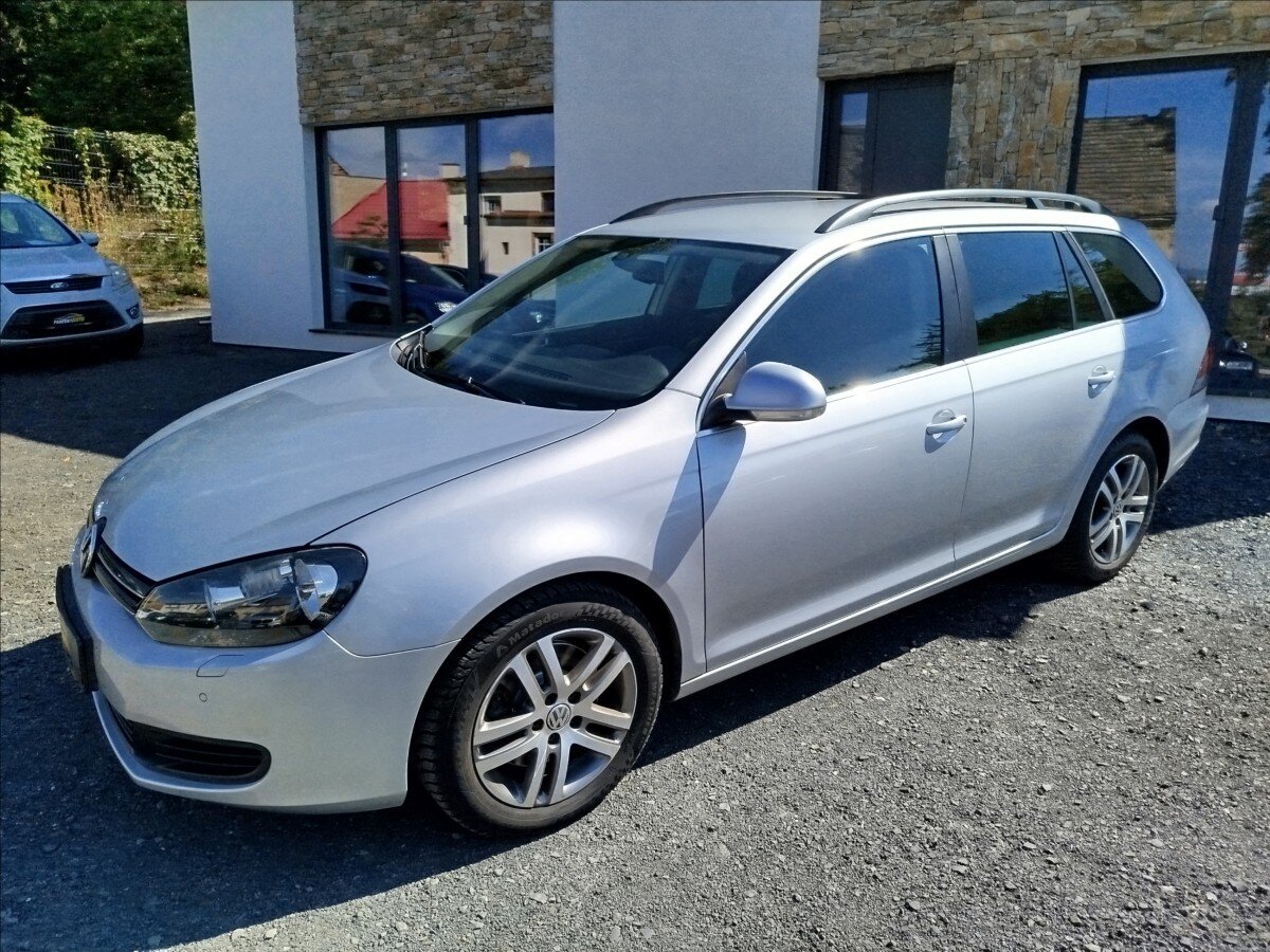 Volkswagen Golf Kombi 2,0 l 103 kw