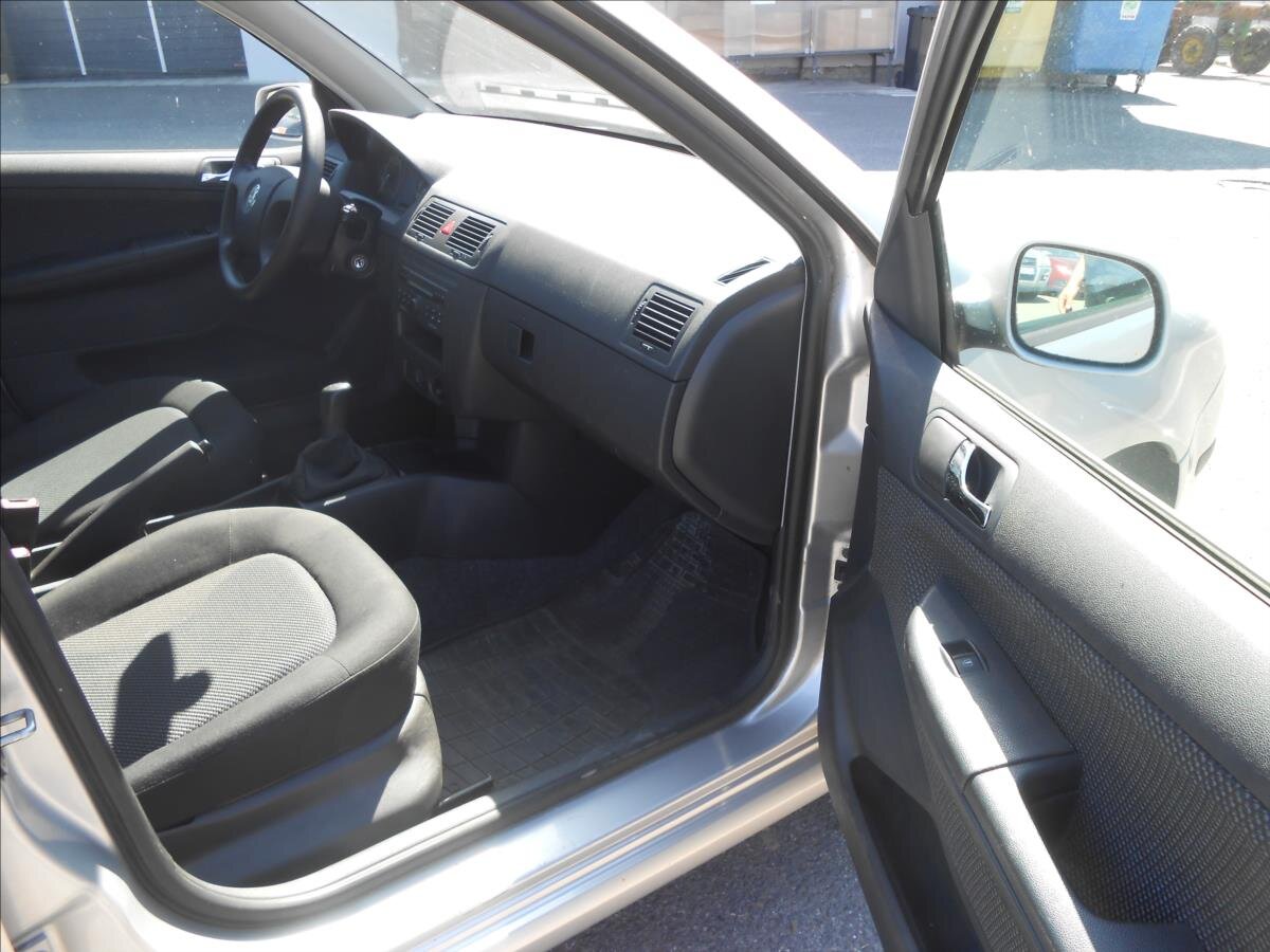 Škoda Fabia Hatchback 1,2 l 40 kw