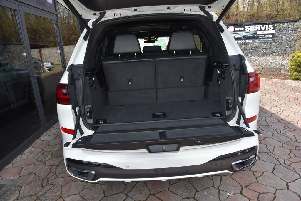 BMW X7 SUV / Terénní 3,0 l 195 kw