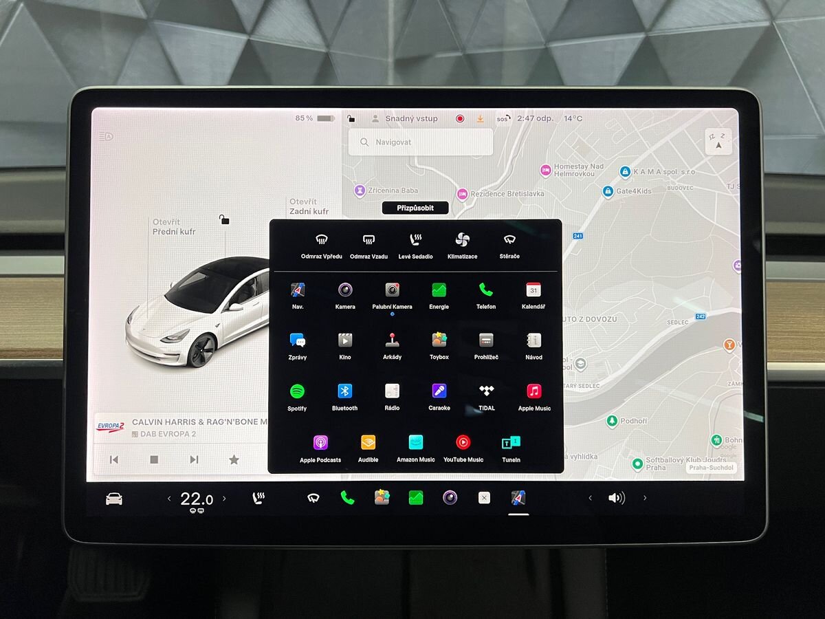 Tesla Model 3 Sedan / Limuzína 0,0 239 kw