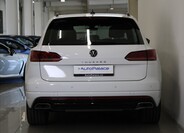 Volkswagen Touareg 4