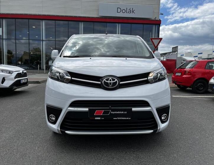 Toyota ProAce Verso 19