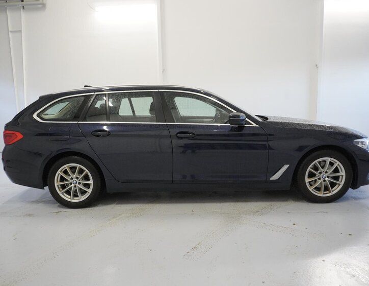 BMW Řada 5 Kombi 2,0 l 120 kw