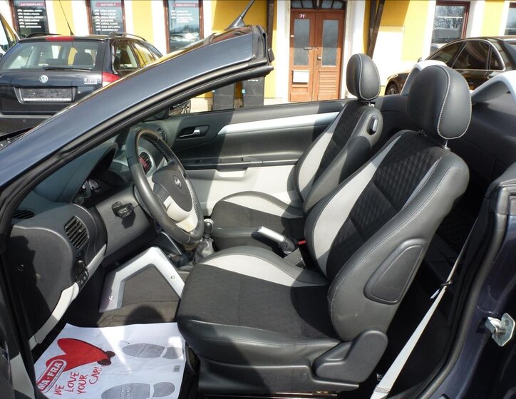 Opel Tigra Kabriolet 1,4 l 66 kw