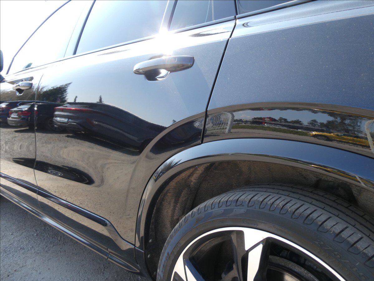 Volvo XC90 SUV / Terénní 2,0 l 228 kw