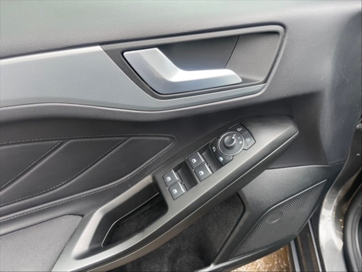 Ford Focus Kombi 999,0 114 kw