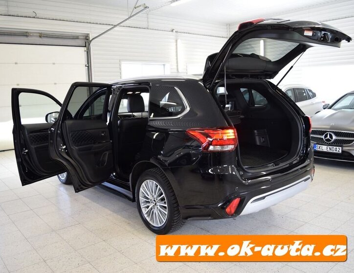 Mitsubishi Outlander SUV 0,0 0