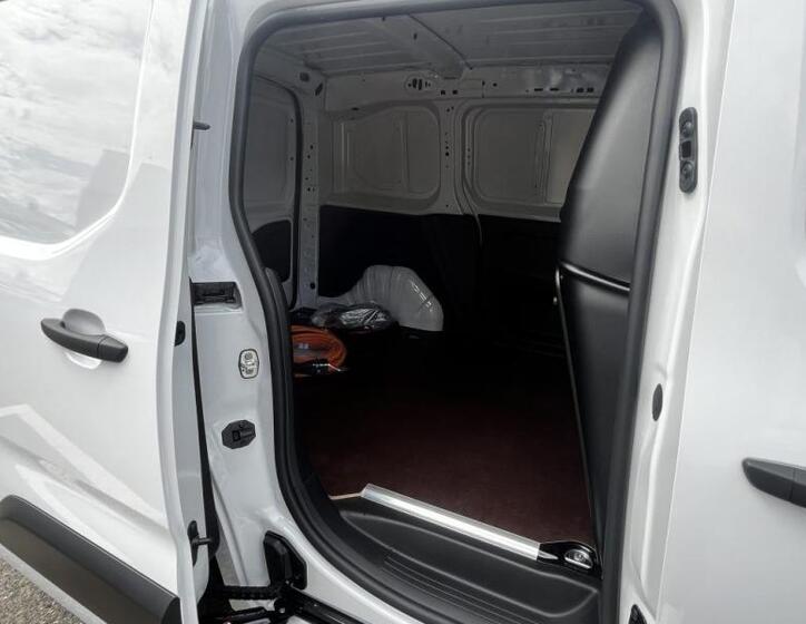 Toyota ProAce City 8