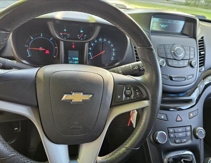 Chevrolet Orlando 15