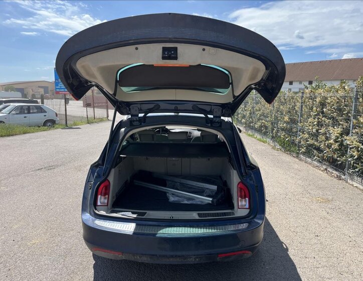 Opel Insignia Kombi 2,0 l 118 kw