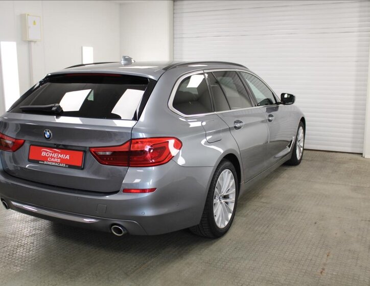 BMW Řada 5 Kombi 2,0 l 140 kw