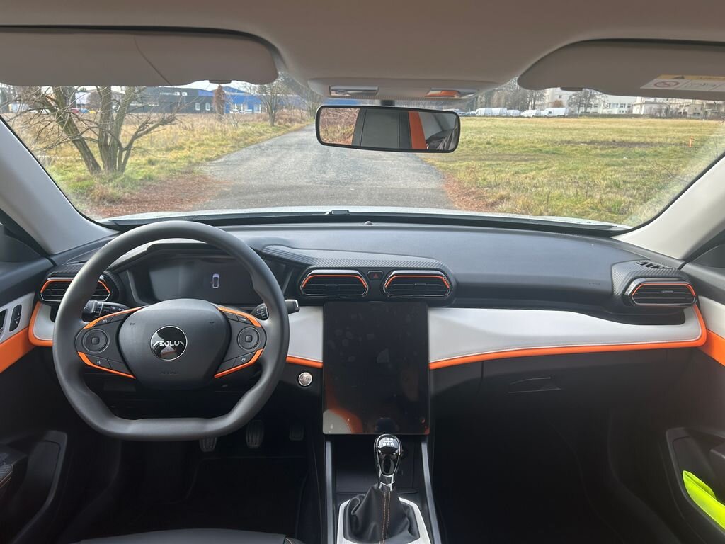 Dongfeng Ostatní Sedan / Limuzína 1,5 l 86 kw