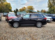 Mitsubishi Outlander SUV 2,4 l 165 kw