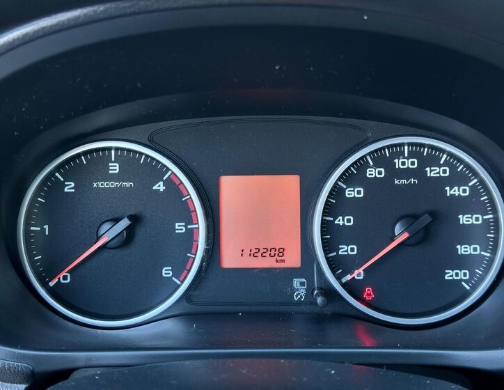 Mitsubishi L200 Pick-up 2,4 l 113 kw