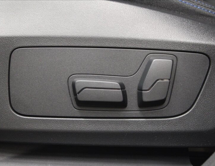 BMW X1 SUV 2,0 l 145 kw