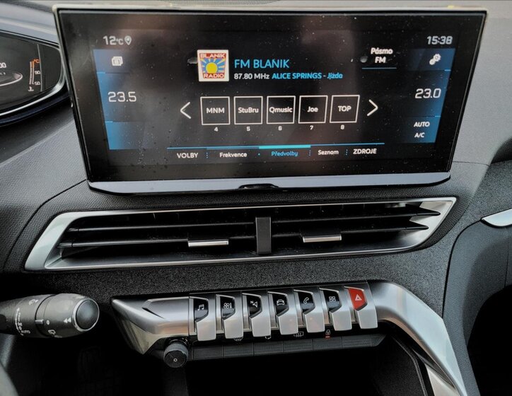 Peugeot 5008 SUV / Terénní 1,5 l 96 kw