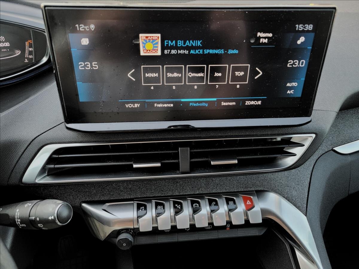 Peugeot 5008 SUV / Terénní 1,5 l 96 kw