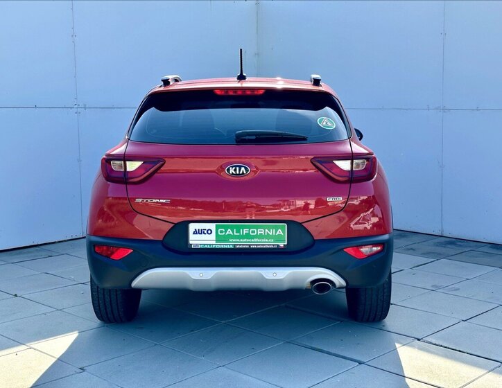 KIA Stonic SUV / Terénní 1,6 l 81 kw