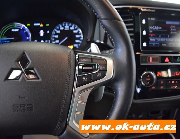 Mitsubishi Outlander SUV 0,0 0